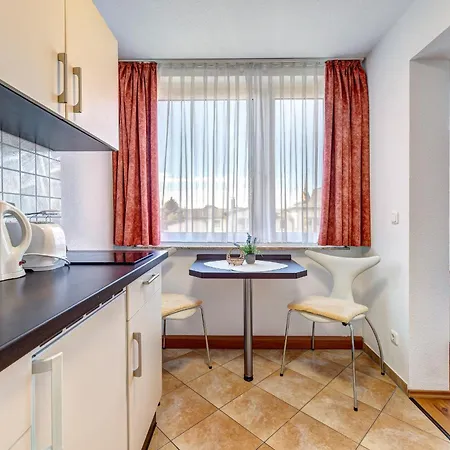 Stranddistel, Haus Gudrun Whg 1 アパート ツィノヴィッツ